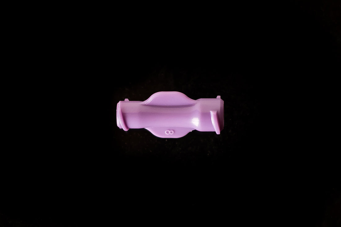EL02 RxCrush Female Locking ENFit to Female Luer Lock Adapter